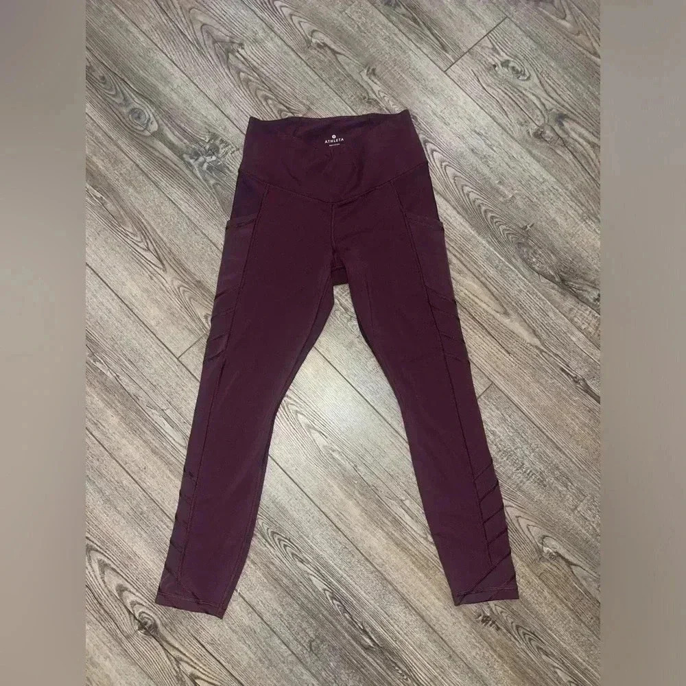 Athleta small maroon pants